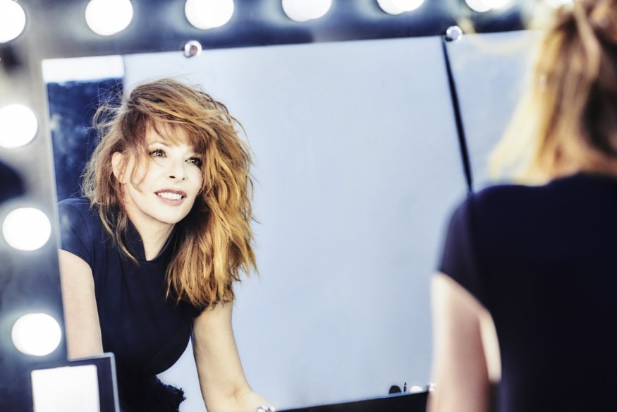 Mylène Farmer revient avec le titre "A tout jamais"